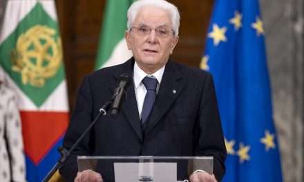 Crisi di Governo: Dinanzi al vuoto della politica, a Mattarella rimane la sola strada del diritto