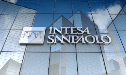 Intesa: raggiunto l’accordo con i sindacati per smart working, settimana corta e flessibilità degli orari