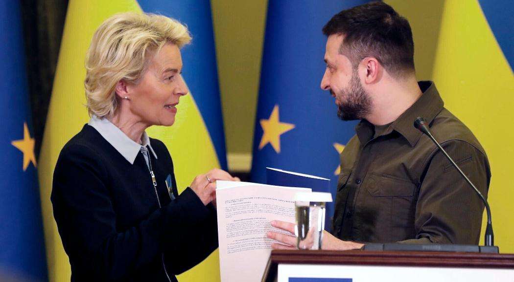 Vertice Kiev-Ue, Zelensky: “Occorrono armi per la vittoria”