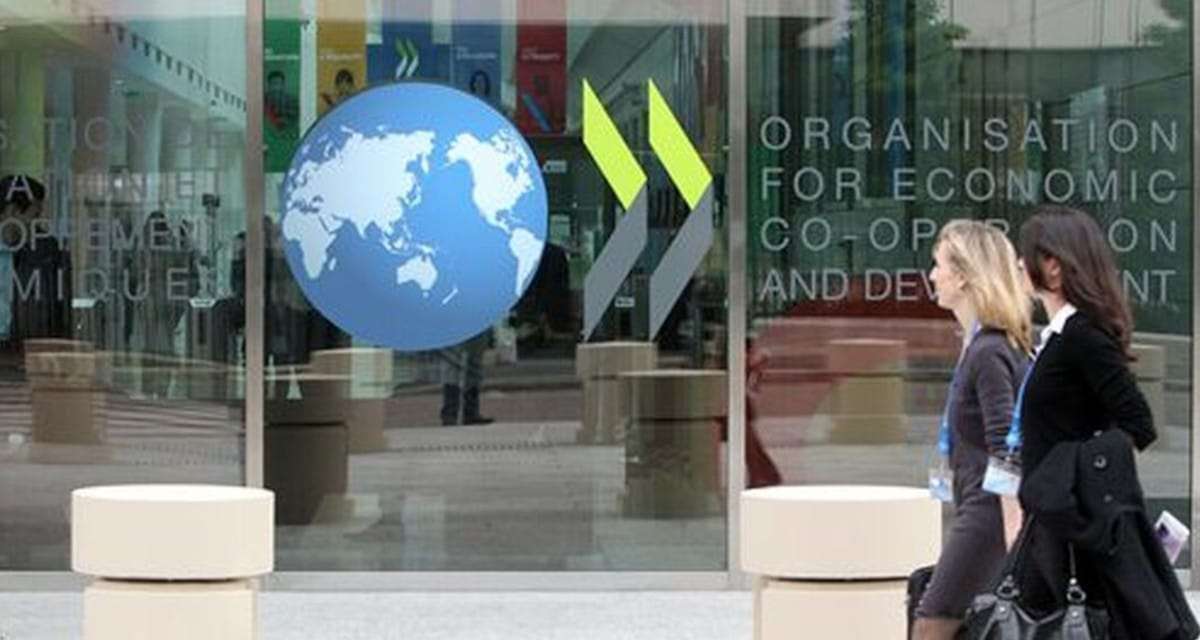 OCSE sull’Italia: “Tassare più i redditi da patrimonio e meno il lavoro dipendente, pensioni troppo alte”