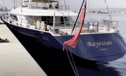 Incidente mortale durante il recupero del Bayesian: muore sub