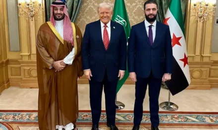 Trump in Qatar annuncia la fine delle sanzioni verso la Siria