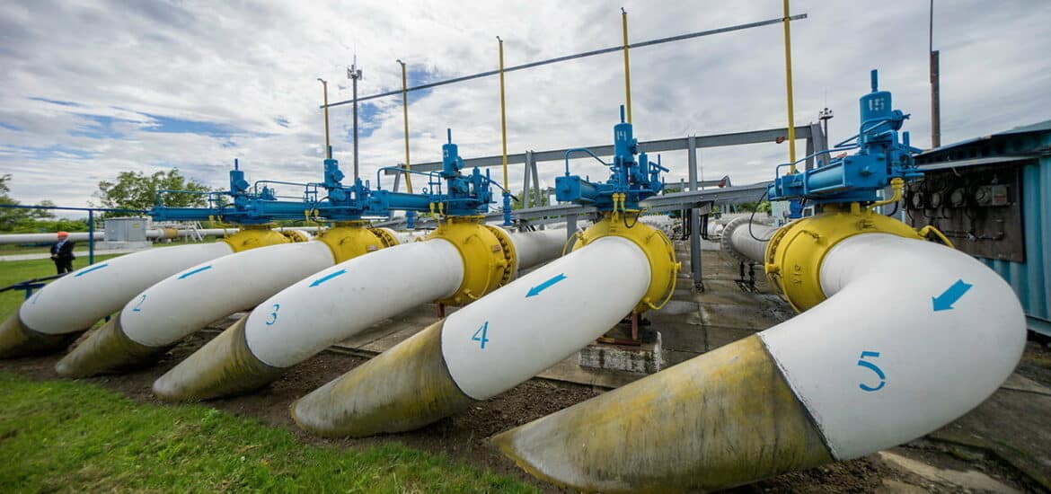 Gas russo addio: l’UE accelera il taglio definitivo delle forniture