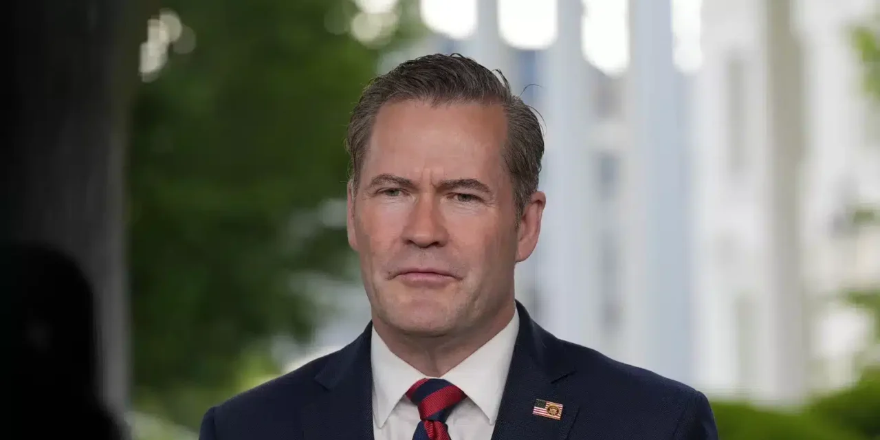 Media usa. Il consigliere per la sicurezza nazionale Waltz si dimette