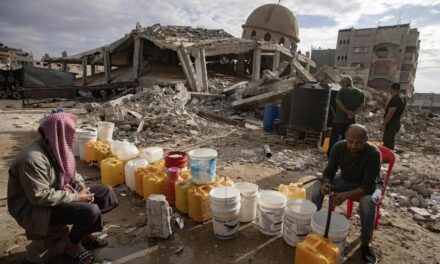 Guerra a Gaza, Israele avanza su Gaza City. Trump blocca i visti ai leader palestinesi