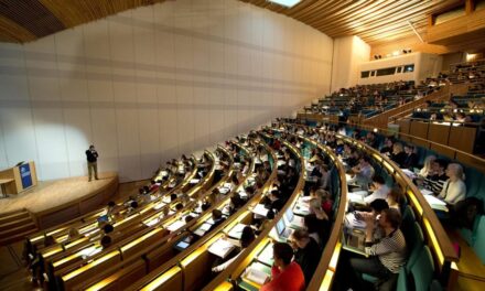 Laurea e stipendio: quanto conviene davvero investire negli studi universitari