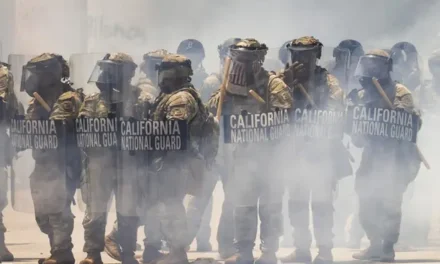 Coprifuoco a Los Angeles, scontri e militari in strada, Newsom contro Trump