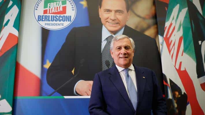 Forza Italia in difficoltà finanziaria: nuove regole per iscritti e morosi entro il Congresso 2027