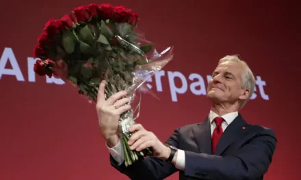 In Norvegia vince ancora il centrosinistra: i Laburisti di Støre confermano la leadership, boom della destra populista