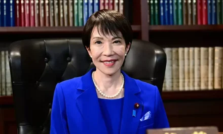 Sanae Takaichi è la prima donna a guidare il Giappone