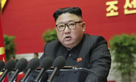 Corea del Nord: Medvedev, Li Qiang e To Lam a Pyongyang per l’80º anniversario del Partito dei Lavoratori