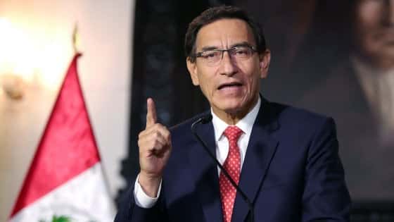 Perù, l’ex presidente Martín Vizcarra condannato a 14 anni per corruzione