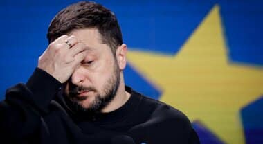 Ucraina, maxi scandalo di corruzione travolge il settore energetico: coinvolti ex ministri e un collaboratore di Zelensky