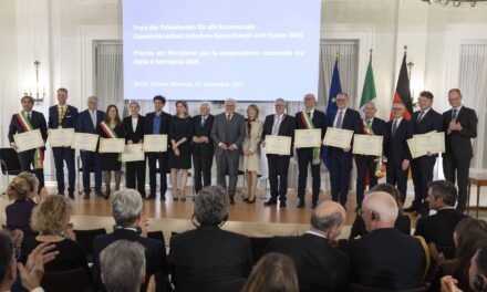 Berlino. Mattarella e Steinmeier premiano i Comuni italiani e tedeschi per la cooperazione