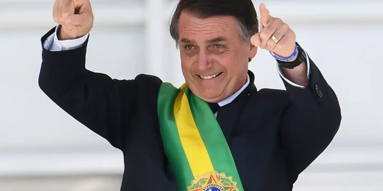 Brasile, il Senato approva la riduzione della pena per Bolsonaro