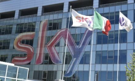 Antitrust multa Sky per 4,2 milioni per pratiche scorrette su abbonamenti e offerte