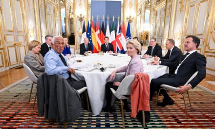 Ucraina, firmata a Parigi la dichiarazione dei Volenterosi: forza multinazionale dopo la tregua