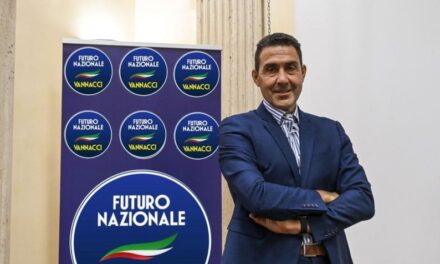 Roberto Vannacci lascia la Lega e fonda Futuro Nazionale: rottura definitiva con Salvini