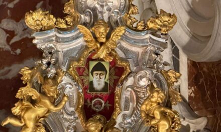 Roma si prepara alla Pasqua con San Charbel: a San Salvatore in Lauro le reliquie e l’olio del Santo