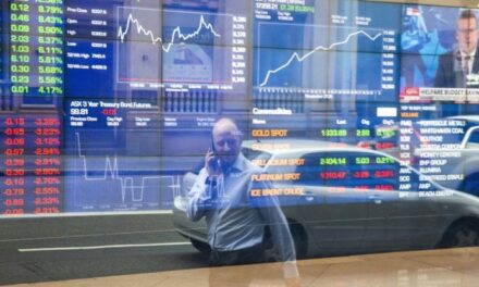 Borse in crollo per la guerra in Iran: Brent oltre 83$, gas TTF a 53€, Milano -3,9%