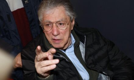 La Lega si ferma per la morte di Umberto Bossi