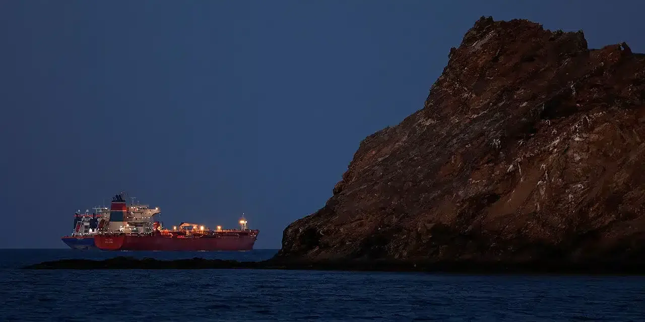 Hormuz, la coalizione proposta da Trump non decolla: alleati cauti e Germania contraria