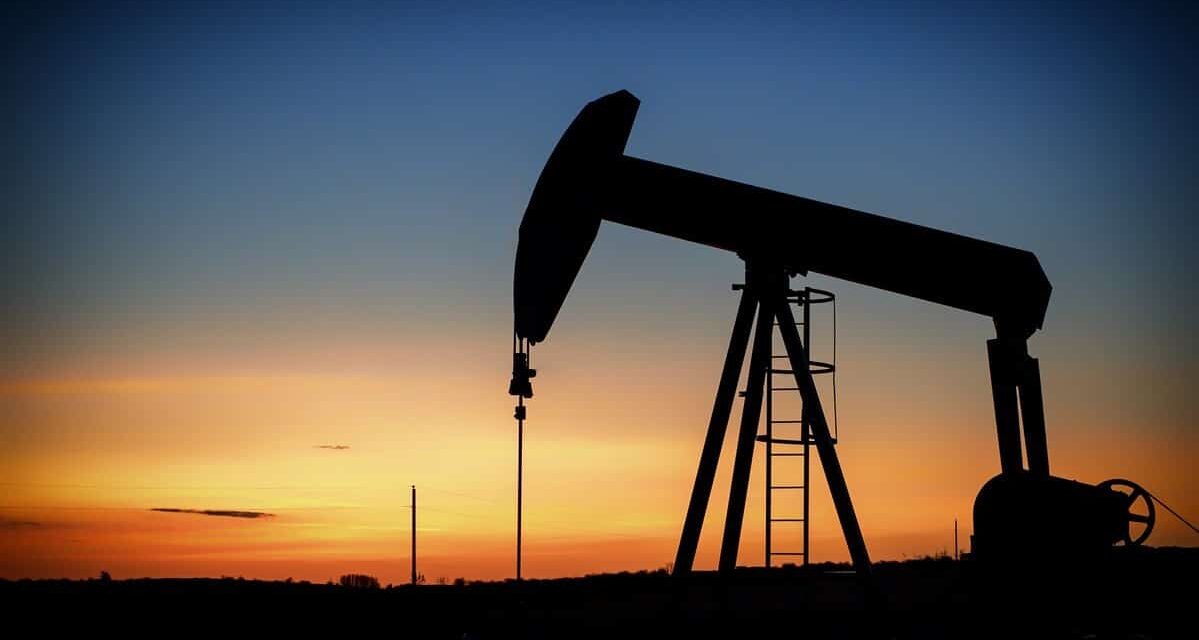 Iran, il blocco dell’export del petrolio continuerà