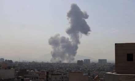 Attacchi nella notte a Dubai e Bahrein, l’avvertimento all’Iran dell’Arabia Saudita